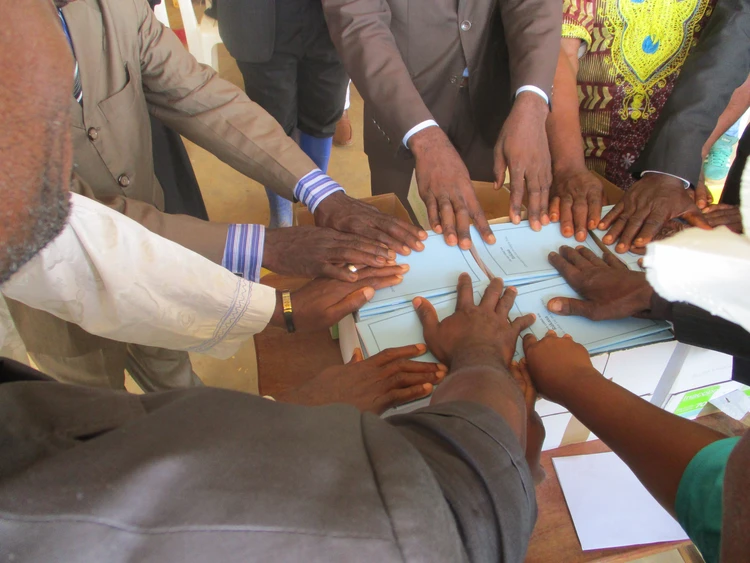 isí yá ohúmyé ówó cómó ra mwaŋmwáŋ wa yohánese